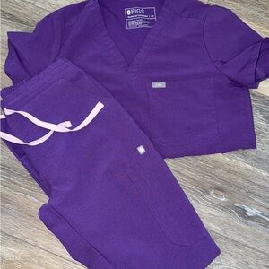 Figs Purple Scrub Set